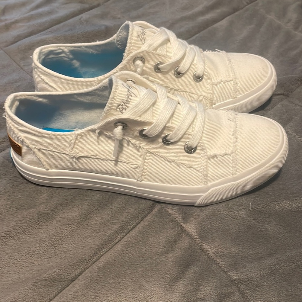 Blowfish Tennis shoes